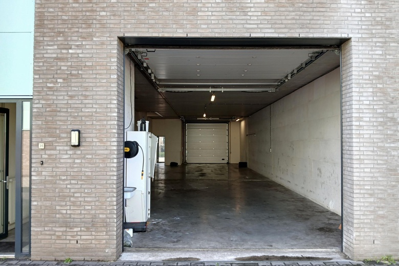 BedrijfsruimteaanHoutzagerijstraat 1<br/> inMill BedrijfsruimteaanHoutzagerijstraat 1<br/> inMill