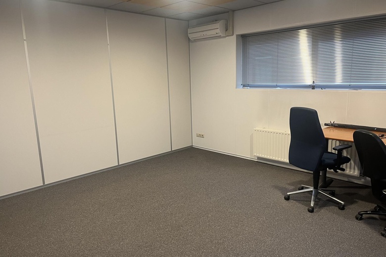 BedrijfsruimteaanEnergiestraat 17 b<br/> inNijverdal BedrijfsruimteaanEnergiestraat 17 b<br/> inNijverdal