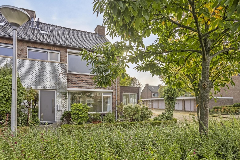 Bedrijfsruimteaanvan Renesseweg 19<br/> inEindhoven Bedrijfsruimteaanvan Renesseweg 19<br/> inEindhoven