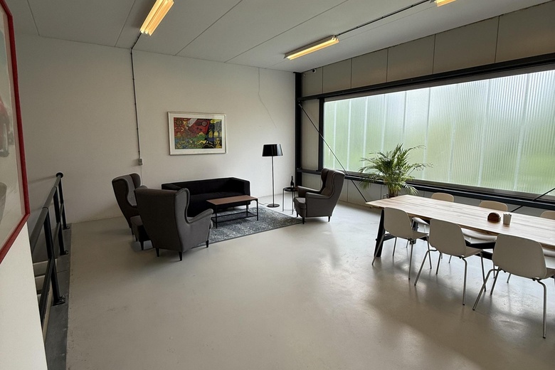 BedrijfsruimteaanVennestraat 22<br/> inLisse