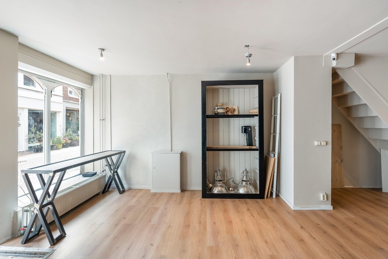 WinkelruimteaanHoogstraat 145<br/> inSchiedam