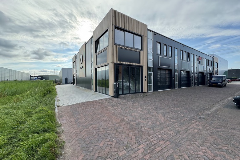 BedrijfsruimteaanJade 120<br/> inDordrecht BedrijfsruimteaanJade 120<br/> inDordrecht