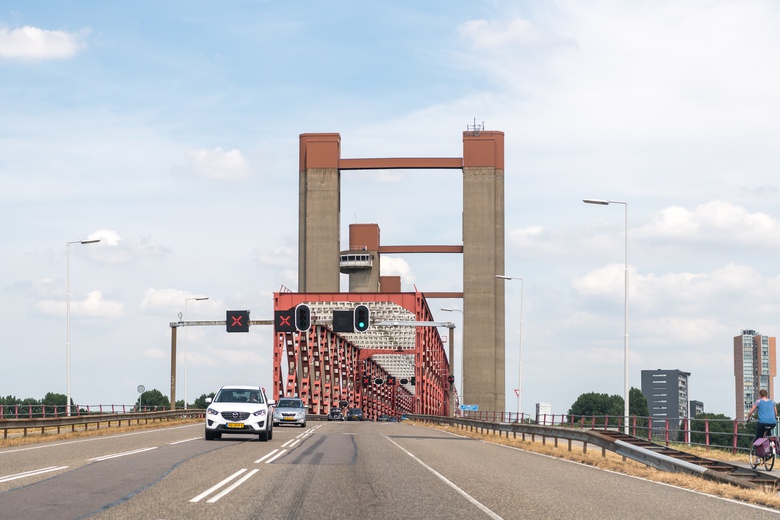 BedrijfsruimteaanIr. Herman de Grootweg 4 - 6<br/> inSpijkenisse BedrijfsruimteaanIr. Herman de Grootweg 4 - 6<br/> inSpijkenisse