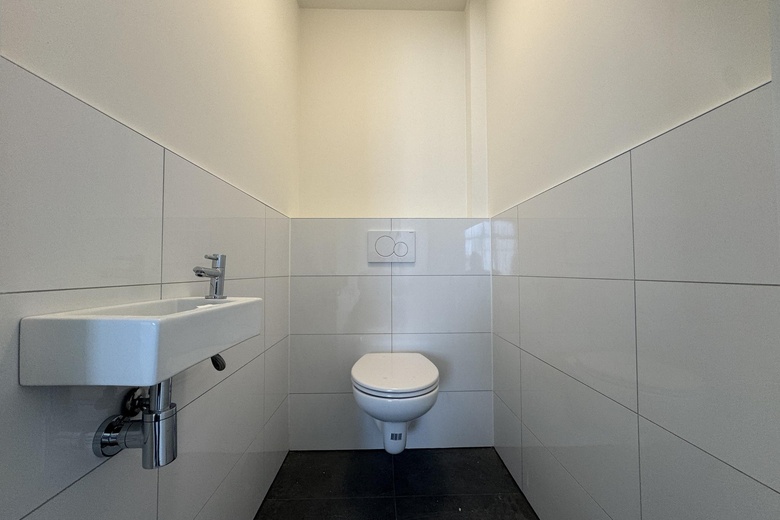 BedrijfsruimteaanRieteweg 64<br/> inZwolle BedrijfsruimteaanRieteweg 64<br/> inZwolle