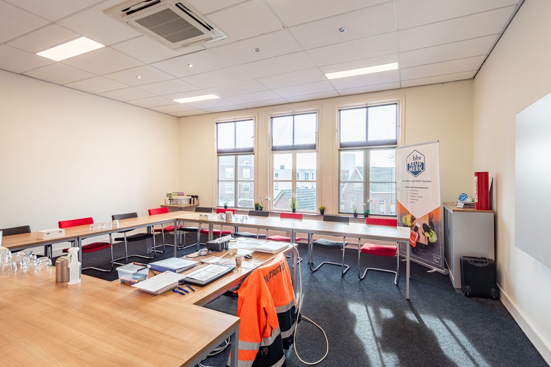 KantoorruimteaanF B Deurvorststraat 43<br/> inUlft KantoorruimteaanF B Deurvorststraat 43<br/> inUlft