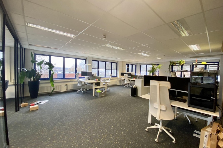 KantoorruimteaanTaxandriaweg 12 h<br/> inWaalwijk KantoorruimteaanTaxandriaweg 12 h<br/> inWaalwijk