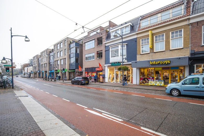WinkelruimteaanHoofdstraat 222<br/> inVelp