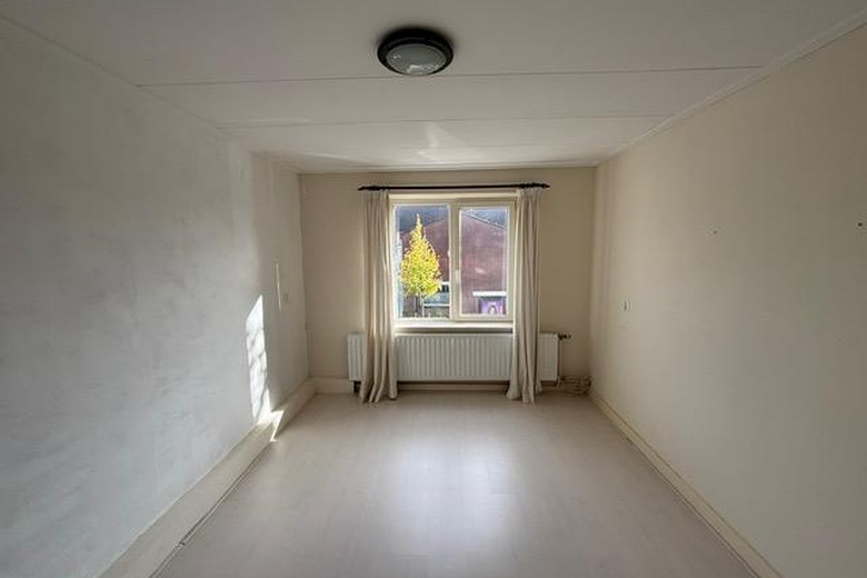 BedrijfsruimteaanTolstraat 8<br/> inEnschede
