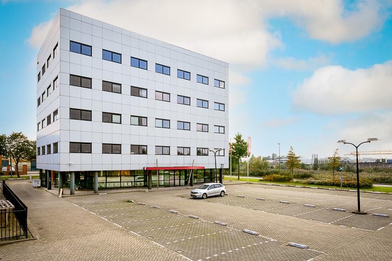 KantoorruimteaanKarel Doormanweg 27 A<br/> inSchiedam KantoorruimteaanKarel Doormanweg 27 A<br/> inSchiedam