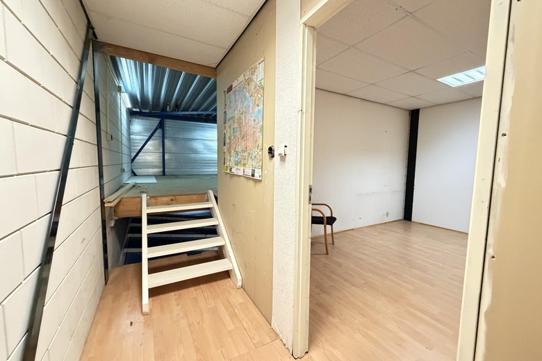 BedrijfsruimteaanNieuw-Zeelandweg 8 T<br/> inAmsterdam