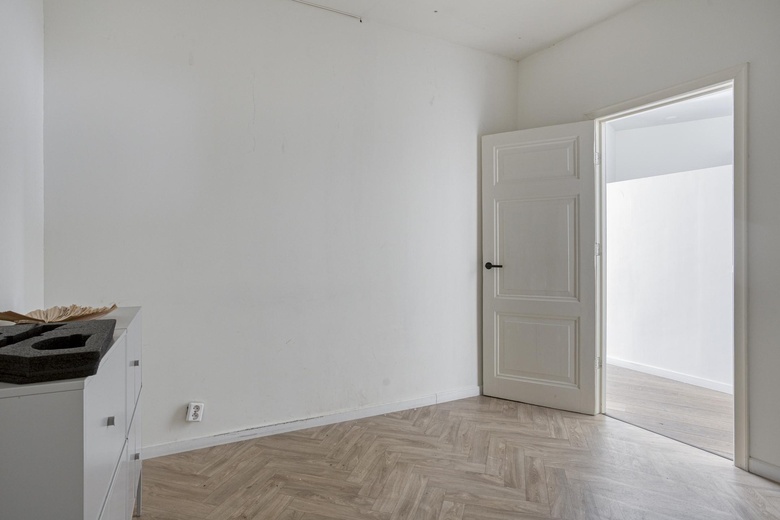 WinkelruimteaanBergse Dorpsstraat 31<br/> inRotterdam