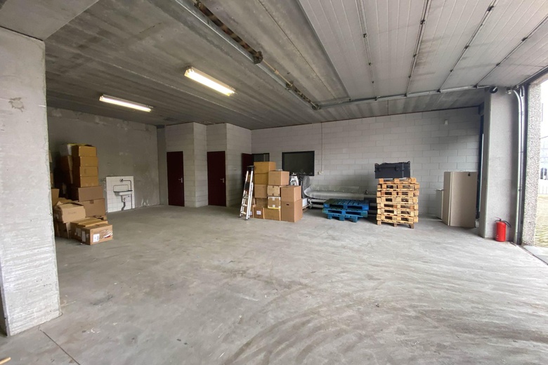 BedrijfsruimteaanElzenweg 19<br/> inWaalwijk BedrijfsruimteaanElzenweg 19<br/> inWaalwijk