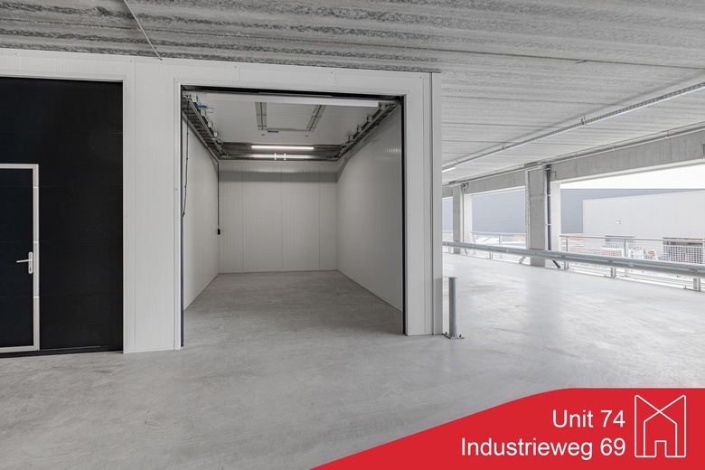 BedrijfsruimteaanIndustrieweg 69 74<br/> inBerkel en Rodenrijs