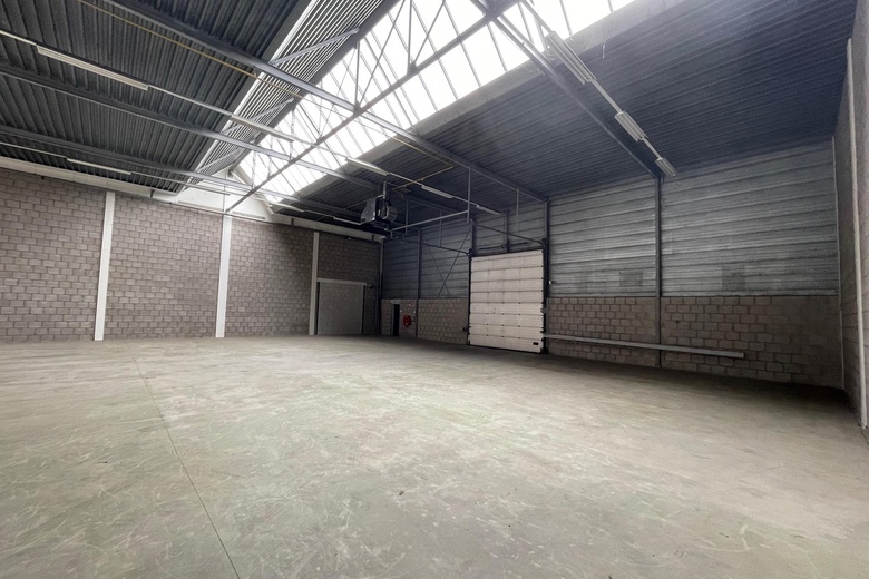 BedrijfsruimteaanElftweg 54<br/> inRaamsdonksveer