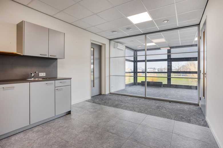 BedrijfsruimteaanAngelenweg 133<br/> inOss