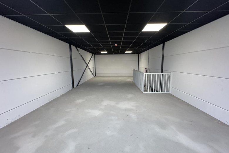 BedrijfsruimteaanJan van der Heijdenstraat 26 S<br/> inOud-Beijerland