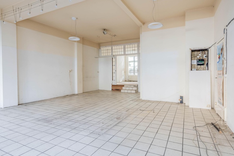 WinkelruimteaanNieuwe Binnenweg 62<br/> inRotterdam WinkelruimteaanNieuwe Binnenweg 62<br/> inRotterdam