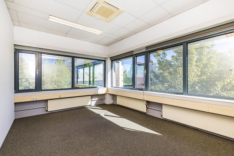 KantoorruimteaanMozartlaan 3<br/> inMaassluis KantoorruimteaanMozartlaan 3<br/> inMaassluis