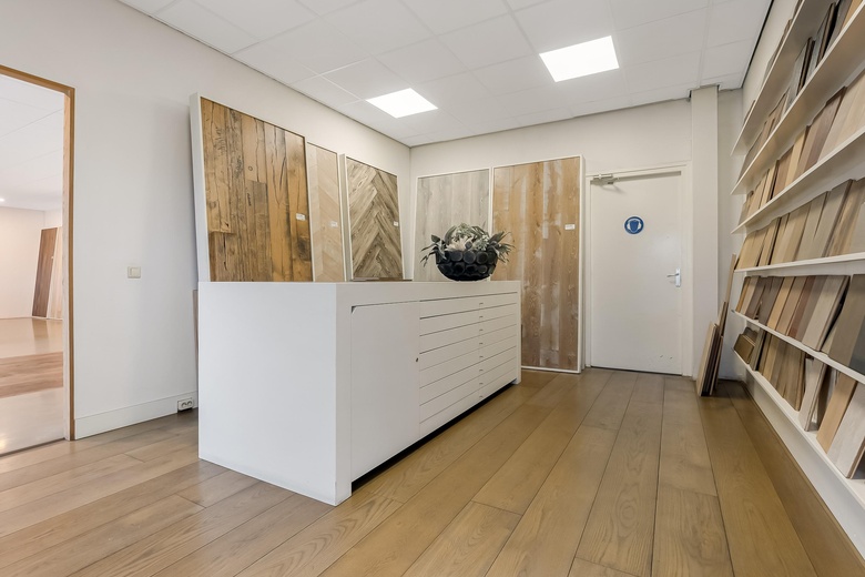 BedrijfsruimteaanBolderweg 44<br/> inLelystad BedrijfsruimteaanBolderweg 44<br/> inLelystad
