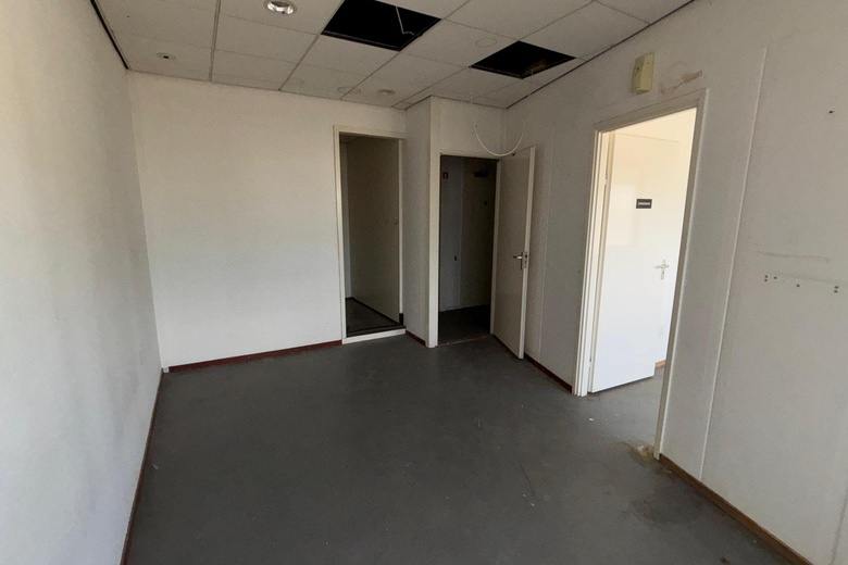 BedrijfsruimteaanPoolvosweg 93<br/> inCapelle aan den IJssel BedrijfsruimteaanPoolvosweg 93<br/> inCapelle aan den IJssel