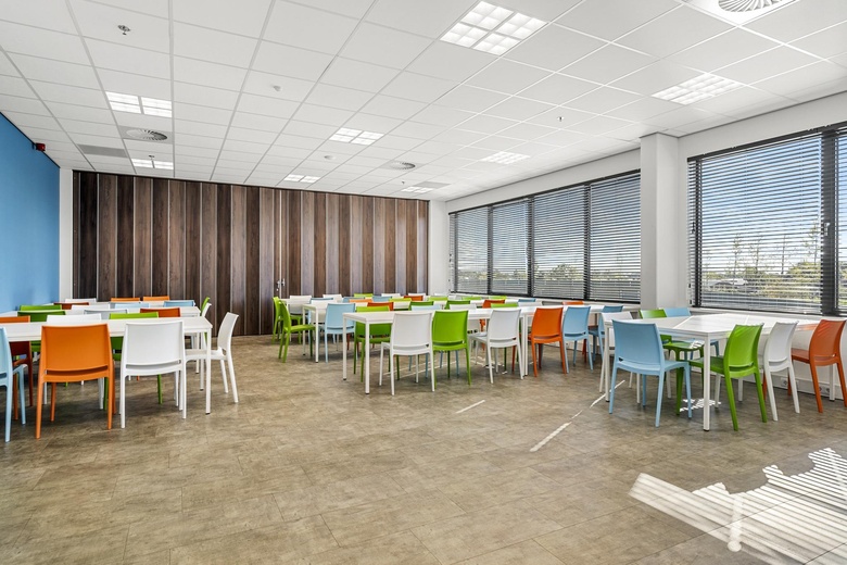 BedrijfsruimteaanRietgraaf 2 a<br/> inOosterhout