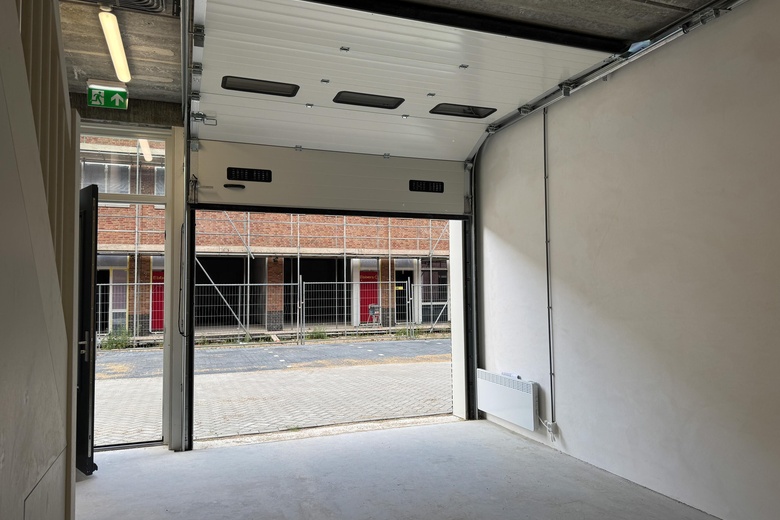 BedrijfsruimteaanNijverheidslaan 4 D<br/> inWeesp