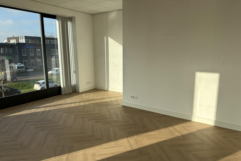 KantoorruimteaanAnthonie Fokkerstraat 61 C 01<br/> inBarneveld
