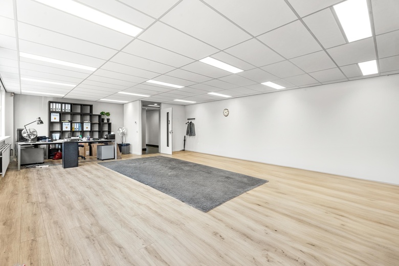 BedrijfsruimteaanMoeskampweg 20<br/> inDen Bosch BedrijfsruimteaanMoeskampweg 20<br/> inDen Bosch