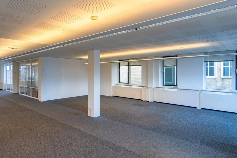 KantoorruimteaanNieuwezijds Voorburgwal 271<br/> inAmsterdam KantoorruimteaanNieuwezijds Voorburgwal 271<br/> inAmsterdam