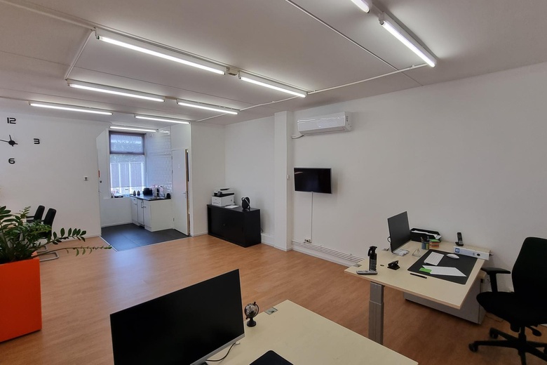 KantoorruimteaanRoombekerveld 43<br/> inEnschede KantoorruimteaanRoombekerveld 43<br/> inEnschede