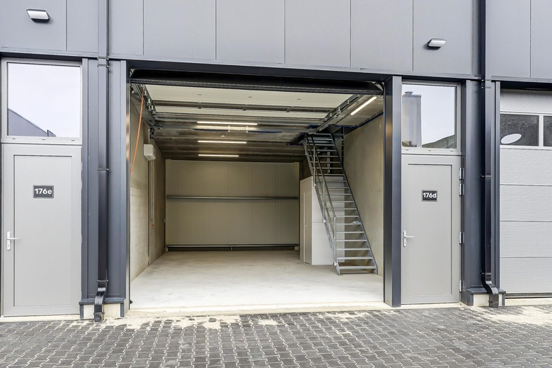 BedrijfsruimteaanSpoorlaan Noord 176<br/> inRoermond