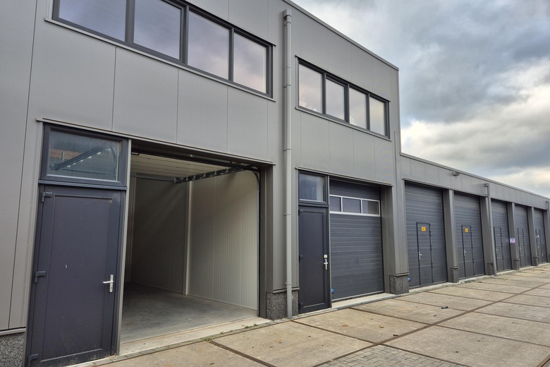 Bekijk foto 1 van Plantweg 2 B