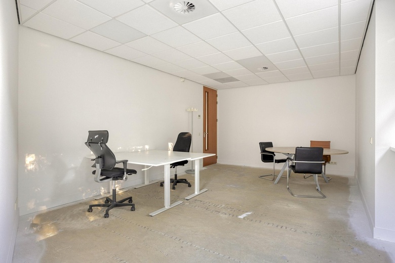 KantoorruimteaanVan Coulsterweg 11<br/> inAlblasserdam