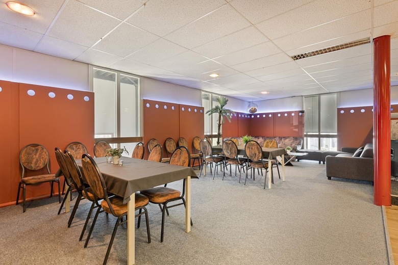 BedrijfsruimteaanPapiermolenweg 20<br/> inAlmere BedrijfsruimteaanPapiermolenweg 20<br/> inAlmere