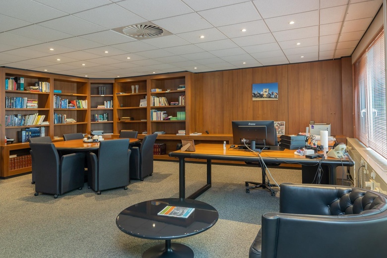 BedrijfsruimteaanKonnetlaantje 14<br/> inRijsenhout BedrijfsruimteaanKonnetlaantje 14<br/> inRijsenhout