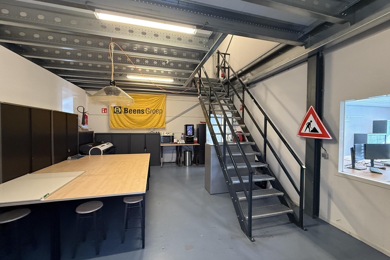 BedrijfsruimteaanOosterparkweg 35 f<br/> inRidderkerk