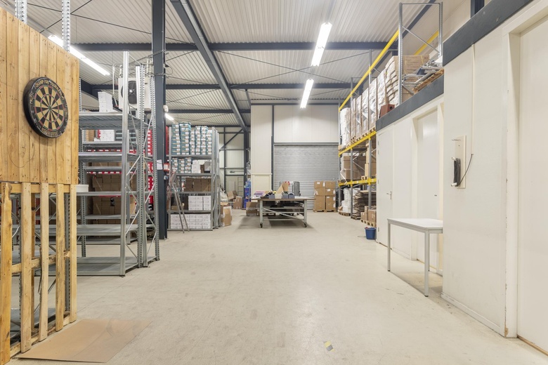 BedrijfsruimteaanStaalstraat 26<br/> inVelsen