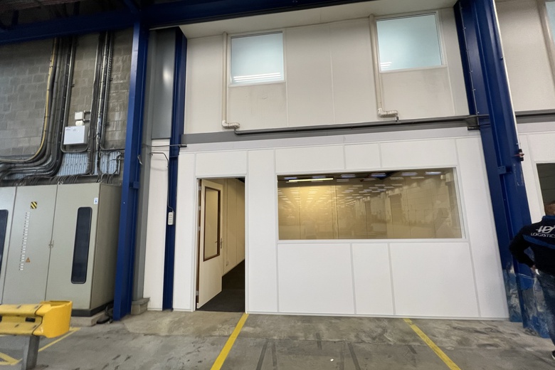 BedrijfsruimteaanGesworenhoekseweg 8<br/> inTilburg