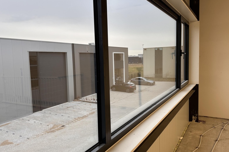 BedrijfsruimteaanNewtonstraat 86<br/> inTiel