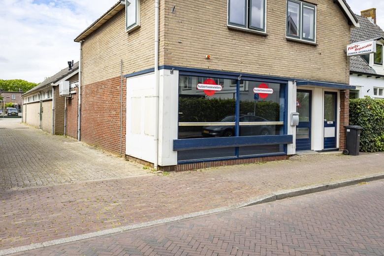 WinkelruimteaanLindenlaan 54<br/> inHuizen