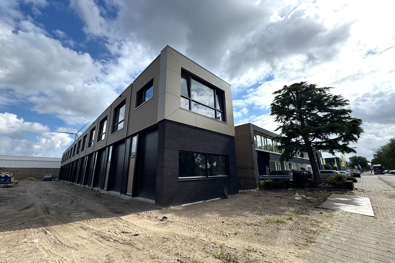 BedrijfsruimteaanHedikhuizerweg 15 A 1<br/> inDen Bosch