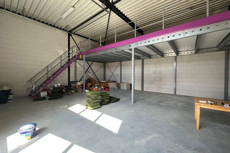 BedrijfsruimteaanLiberatorstraat 6 c<br/> inSteenbergen BedrijfsruimteaanLiberatorstraat 6 c<br/> inSteenbergen