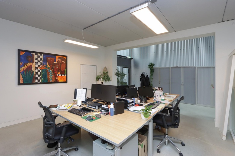 BedrijfsruimteaanDe Huchtstraat 14<br/> inAlmere BedrijfsruimteaanDe Huchtstraat 14<br/> inAlmere