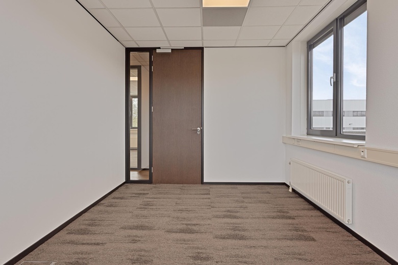 KantoorruimteaanHeinz Moormannstraat 1 a<br/> inBoxmeer KantoorruimteaanHeinz Moormannstraat 1 a<br/> inBoxmeer