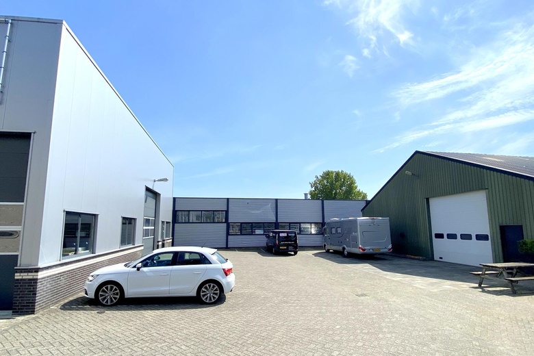 BedrijfsruimteaanBaronieweg 12 d<br/> inHedel BedrijfsruimteaanBaronieweg 12 d<br/> inHedel