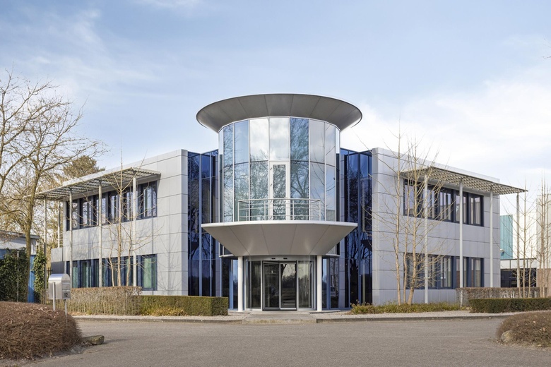 BedrijfsruimteaanGrotestraat 12<br/> inHeesbeen BedrijfsruimteaanGrotestraat 12<br/> inHeesbeen