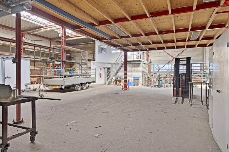 BedrijfsruimteaanIndustrieweg 2 E<br/> inMaassluis BedrijfsruimteaanIndustrieweg 2 E<br/> inMaassluis