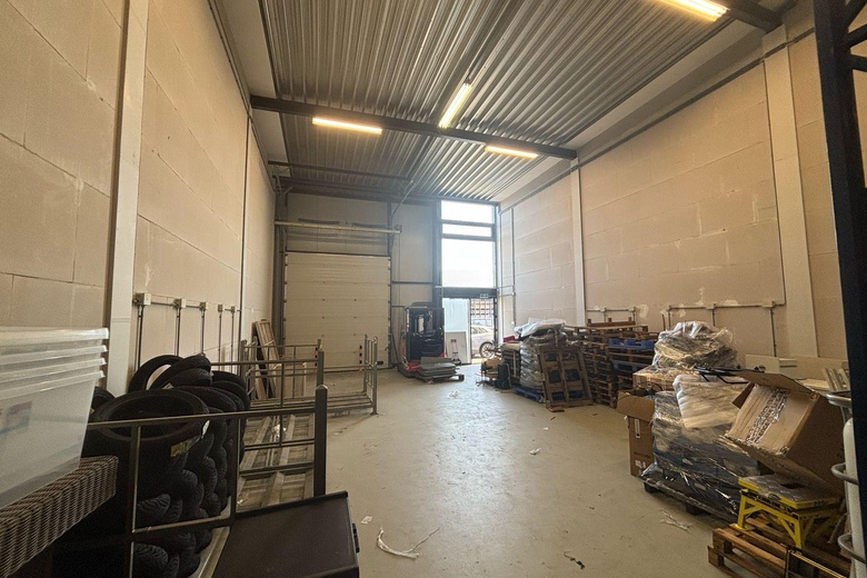BedrijfsruimteaanSiloweg 9<br/> inDen Bosch BedrijfsruimteaanSiloweg 9<br/> inDen Bosch