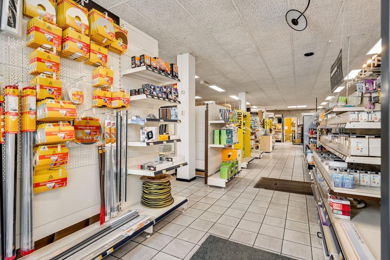 WinkelruimteaanJulianastraat 11<br/> inStramproy