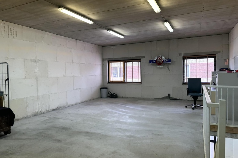 BedrijfsruimteaanParallelweg 23<br/> inVolendam